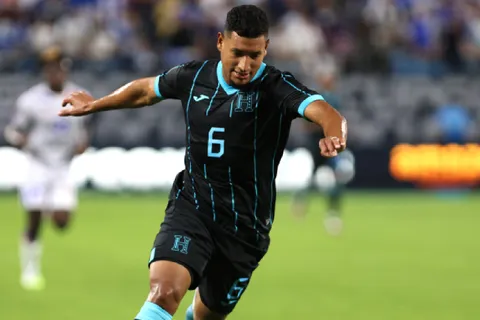 Bryan Acosta advierte a México al afirmar que en Honduras no le tienen miedo