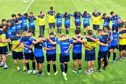 Juega en Costa Rica y anunció su retiro de la Selección de El Salvador
