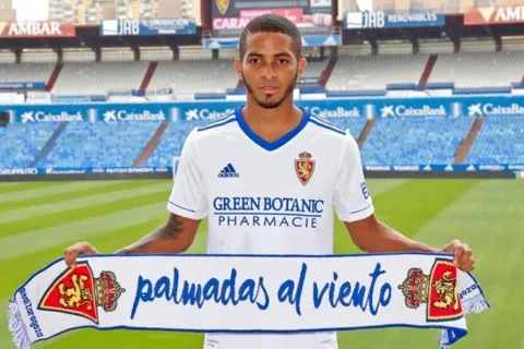 Oficial: César Yanis debutó con el Zaragoza en España