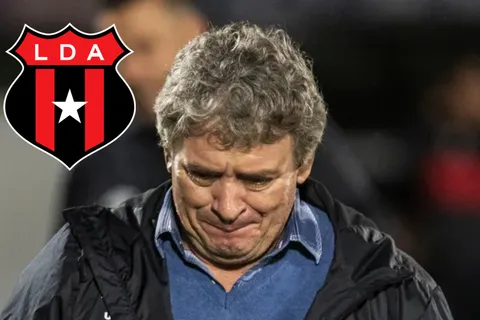 Todo Alajuelense en vilo por la decisión sobre el futuro del Machillo Ramírez lejos del club: "Se puede ir"