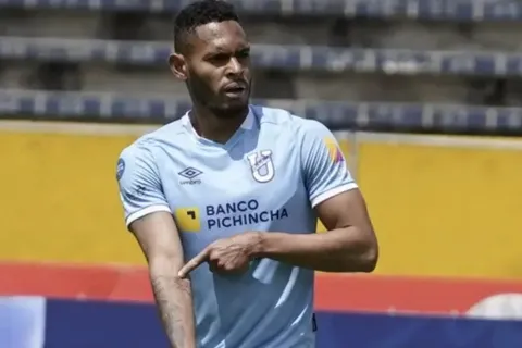 Tras no ser citado por U Católica, Ismael Díaz se acerca a otro equipo de Sudamérica: "Es un deseo del presidente"