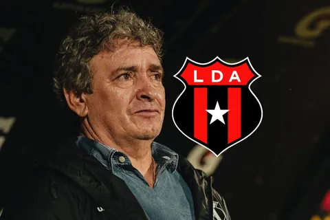 machillo ramirez-alajuelense-salida