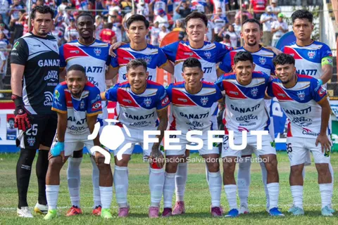 La Fesfut rechaza solicitud de Luis Ángel Firpo para enfrentar a Águila por las semifinales del Clausura 2026 de El Salvador