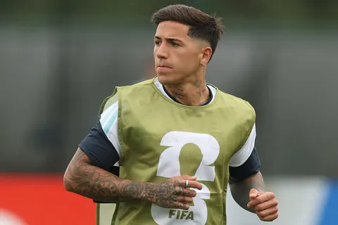 ¿Por qué no juega Enzo Fernández en el partido de Argentina vs. Jordania por el Mundial 2026?