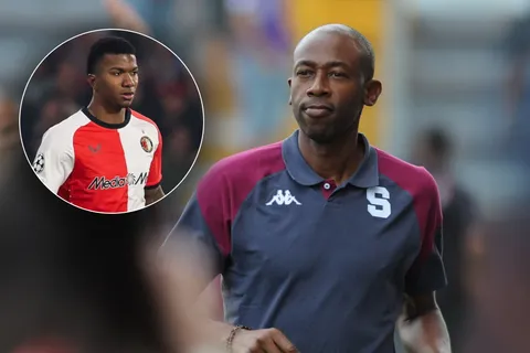 "Qué bueno": Wanchope sorprende al hablar del castigo que Jeyland Mitchell sufrió en Feyenoord