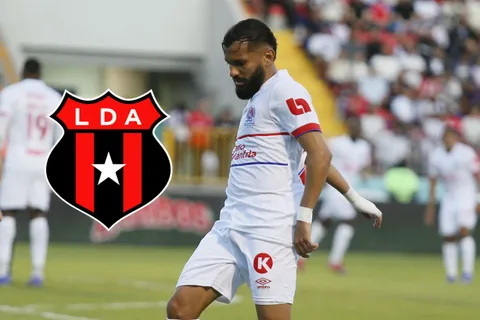 Jorge Álvarez sacude el mercado de fichajes y su futuro en Olimpia impacta directamente a Alajuelense