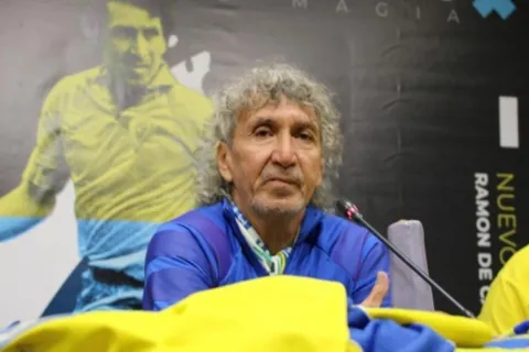 Dos récords del “Mágico” González en Cádiz difíciles de superar