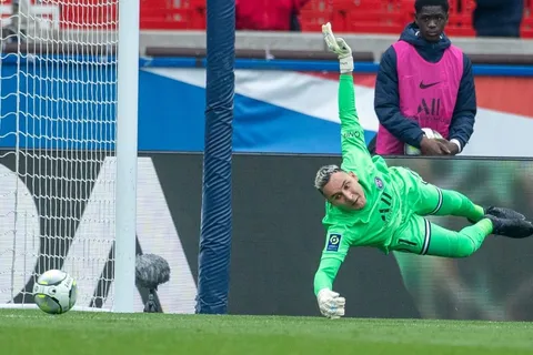 PSG gana con Keylor en el arco y el campeonato podría llegar este sábado