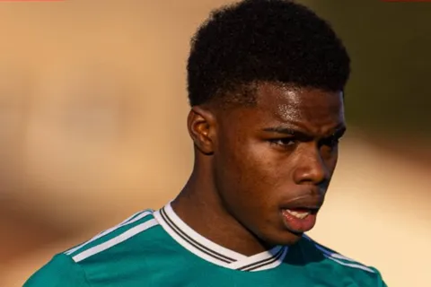 "Primeros contactos": Liverpool acelera por la renovación de Keyrol Figueroa y la joya de Honduras ya tomó una decisión