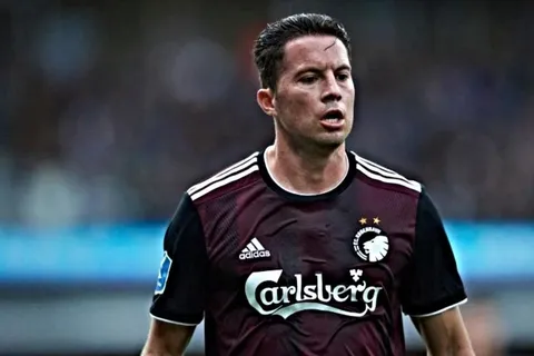 Bryan Oviedo hace historia con el Copenhague en la Europa League