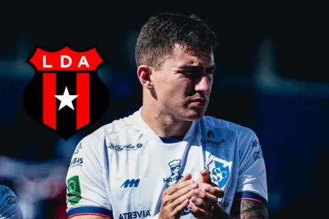 Otra vez Fernán Faerron: Alajuelense se rinde por Yeison Molina y ahora apunta al zaguero que Cartaginés quiere retener
