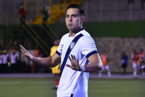 Rubio Rubin con la Selección de Guatemala.