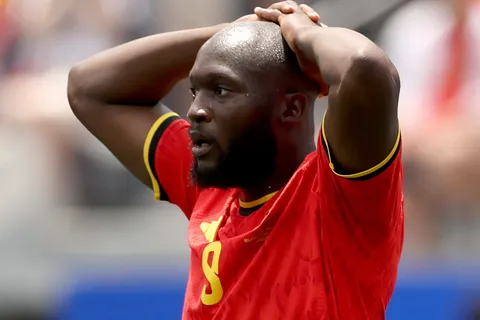 ¿Por qué no juega Romelu Lukaku en Bélgica vs. España por los cuartos del Mundial 2026?