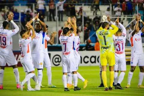 Olimpia venció a Xelajú, pero no le alcanzó y quedó eliminado (VIDEO)