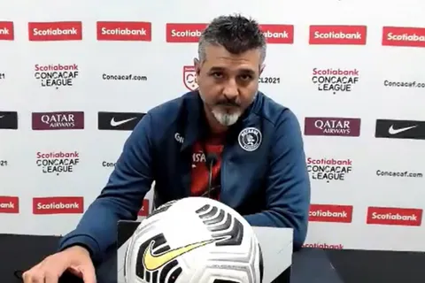 A Diego Vásquez no le preocupa Comunicaciones