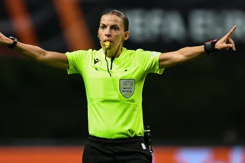 Costa Rica vs Alemania tendrá una mujer como árbitra, por primera vez en la historia de los mundiales