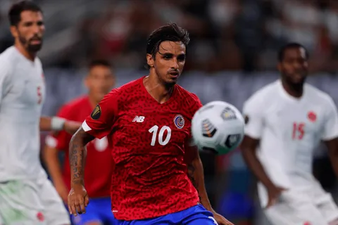 "Bryan Ruiz es el mejor jugador de campo en la historia de Costa Rica"
