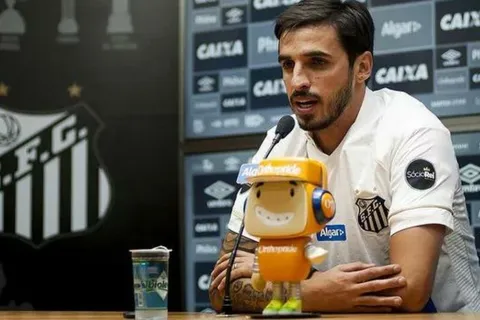Bryan Ruiz reveló donde jugará el año próximo