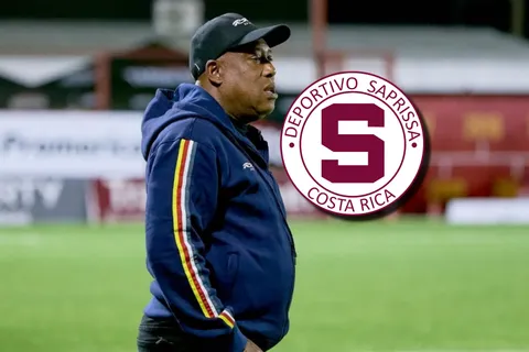 Hernán Medford habló de un posible fichaje de Saprissa.