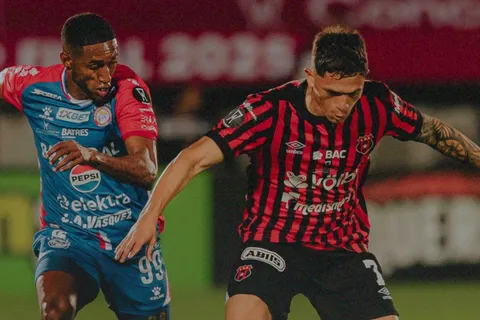 Xelajú y Alajuelense definirán todo en Guatemala. (Foto: LDA)
