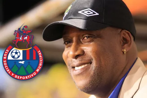 Hernán Medford no para: Marquense se reforzaría con otra joya de Municipal para el Apertura 2025