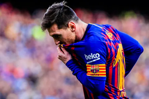 FIFA podría ayudar a Lionel Messi para que regrese al Barcelona