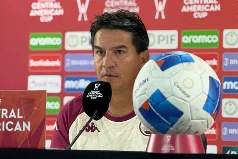 "No puede estar en Saprissa": Vladimir Quesada golpea al camerino con un fuerte mensaje que señala la salida de Tibás