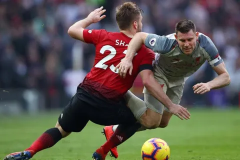Jugador del Manchester pide anular Premier League y que Liverpool no salga campeón