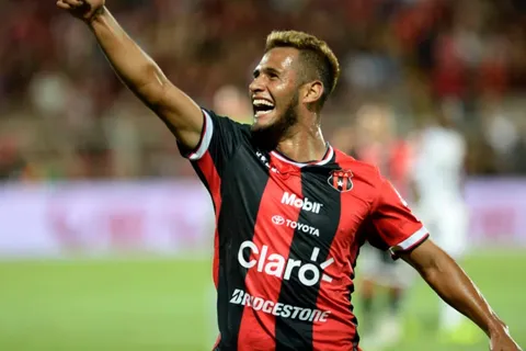 Una sentida despedida: La carta con la que Álex López le dice adiós a Alajuelense