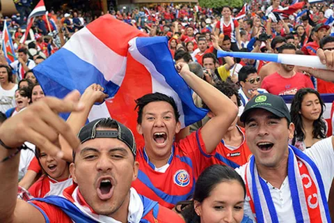 De brillar en la élite a jugar en Costa Rica: la llegada de una estrella europea causa furor en Centroamérica.