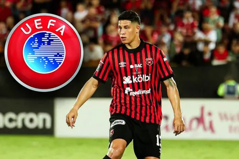 Alexis Gamboa podría salir de Alajuelense: el equipo de Europa al que ya fue ofrecido