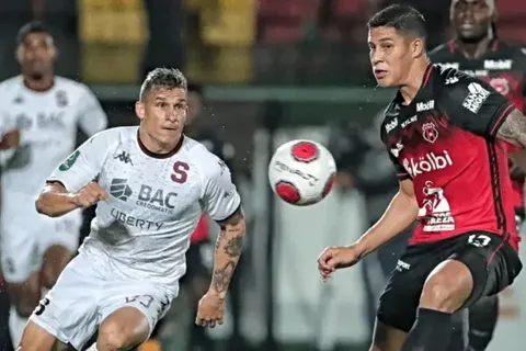Primera División de Costa Rica se acerca a Europa