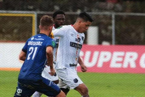 Heroico: Herediano le empató a Grecia con ocho jugadores en los últimos minutos