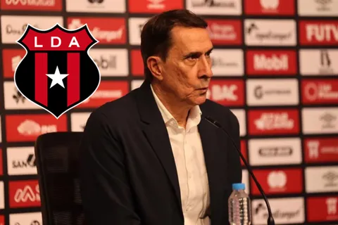 El refuerzo que pretende Guimaraes tiene un dato que Alajuelense no quiere saber
