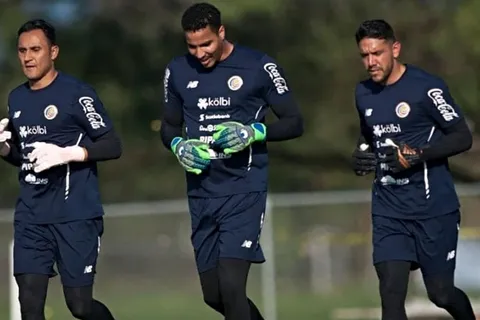 Costa Rica solo tendrá dos arqueros disponibles ante México: Esteban Alvarado es baja