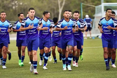 "Ahora tienen que marcar": Nicaragua recibe un mensaje inesperado de cara a la revancha con Guadalupe por Copa Oro.