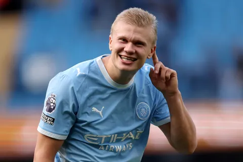 Haaland completa un registro perfecto en la Premier tras el 5-3 del Manchester City