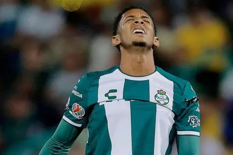 Honduras en shock: Reinaldo Rueda no puede creer lo último que ha pasado con Choco Lozano