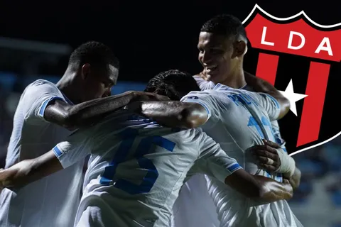 Alajuelense quiere a goleador de la Selección y mejor jugador de la Liga de Honduras
