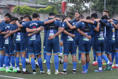 Hugo Pérez reveló la primera nómina de El Salvador de cara a la Liga de Naciones