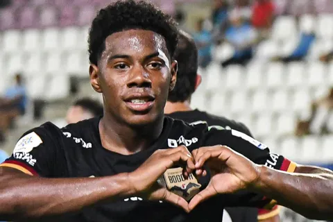 Dereck Moncada tiene en el mapa a toda Honduras: Necaxa alucina con lo que hace en Colombia