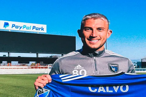 Francisco Calvo empieza su etapa en el San Jose Earthquakes de MLS