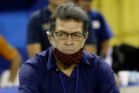 Hugo Pérez analiza en no volver a convocar a los jugadores sancionados