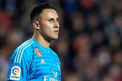 El Madrid le muestra la salida a Keylor con la alineación ante Villareal