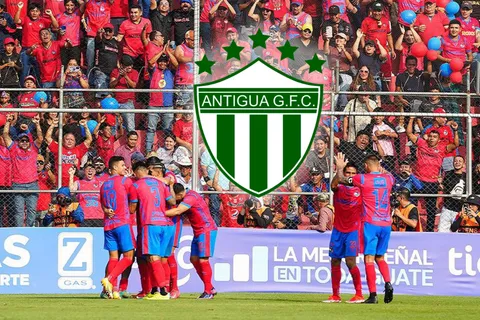 Municipal se venga del campeón: las dos figuras de Antigua GFC que ficharía para el Apertura 2025