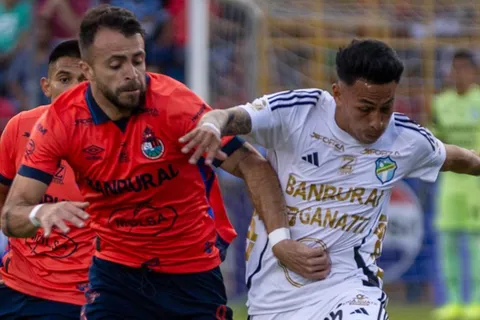 "El club más grande": Comunicaciones celebra su aniversario sin olvidarse de Municipal al enviarle un dardo contundente