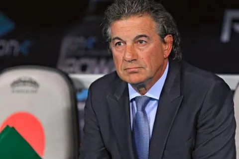Rubén Omar Romano se postula para dirigir a los catrachos