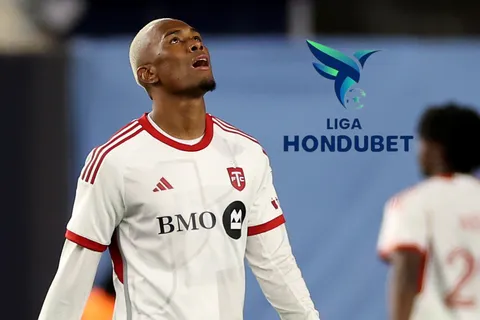 Deybi Flores sorprende al unirse a club de la Liga Nacional tras estar en la MLS