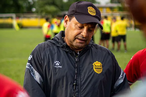 "Salidas inesperadas": Jeaustin Campos fue golepado en Honduras y se confirma el último refuerzo