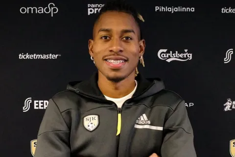 Alenis Vargas hace rotunda promesa tras ser presentado por su nuevo club en Europa